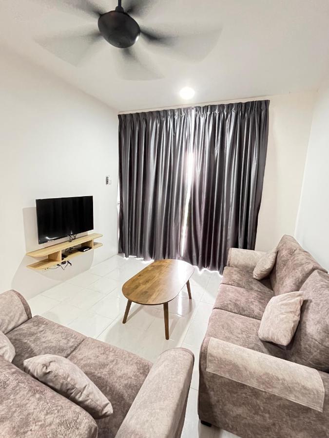 Cameron 1Room Apartment @ Emerald Avenue ブリンチャン エクステリア 写真